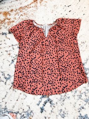 Women's Leopard Print Short Sleeve Flutter Top 2X